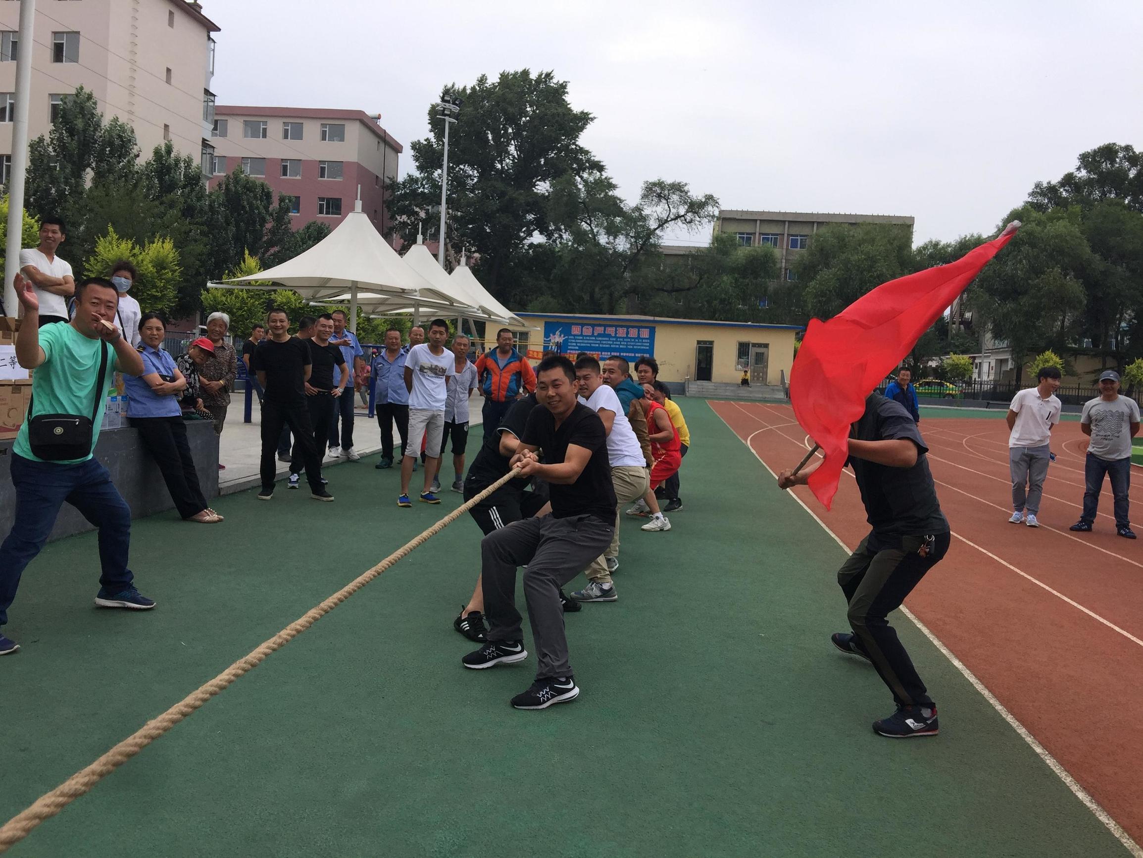 跳长绳比赛的温馨记忆与加油鼓舞的力量